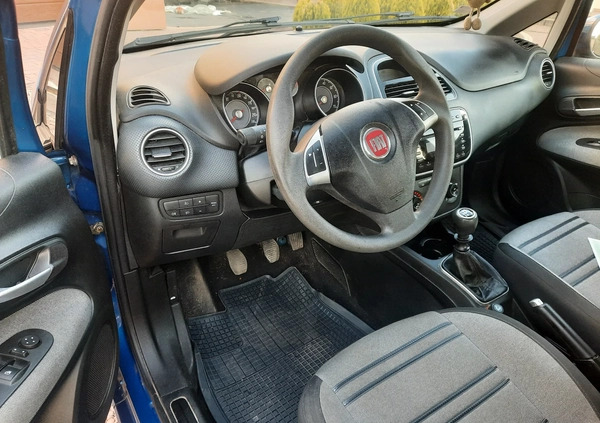 Fiat Punto Evo cena 17900 przebieg: 109000, rok produkcji 2010 z Wieliczka małe 37